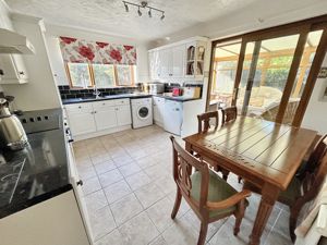 Kitchen- click for photo gallery